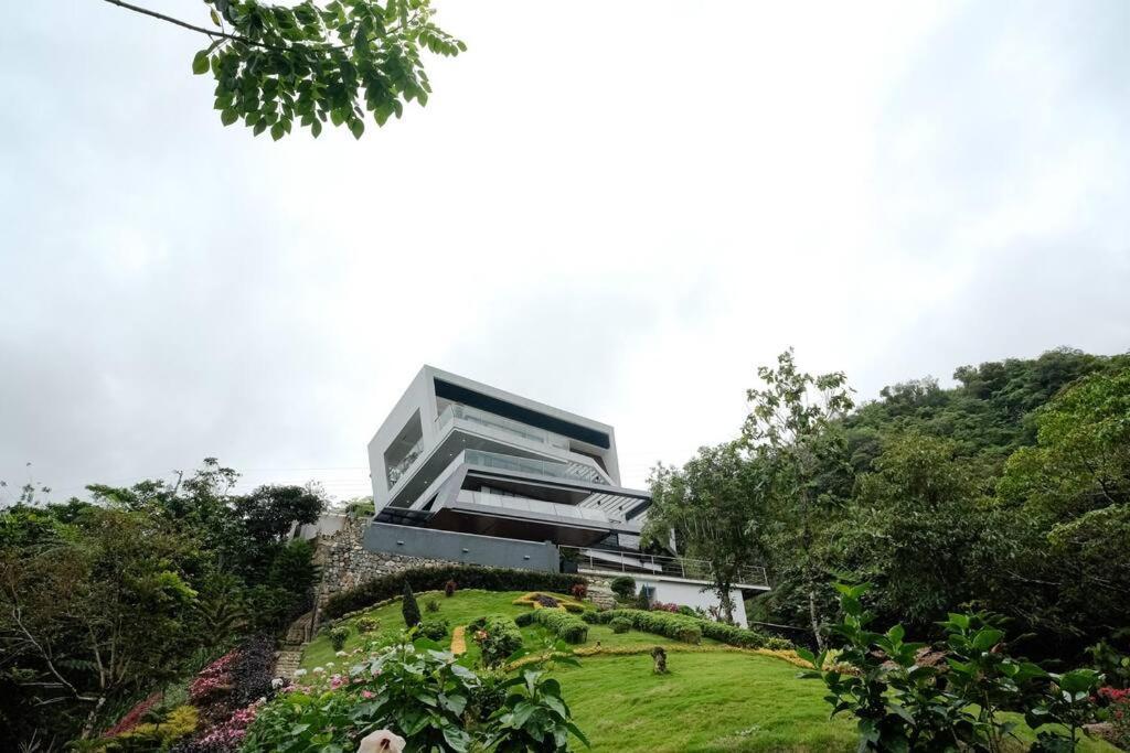 Ikigai Luxury Nature Lounge W/ Mountain View Villa Balamban Esterno foto